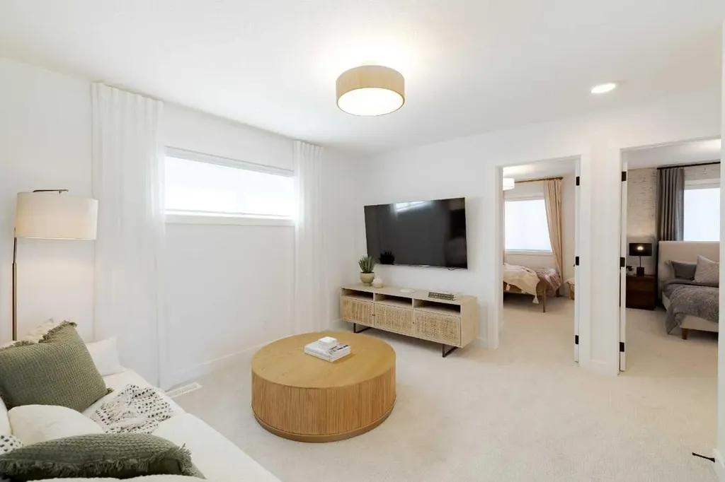461 Rosemary Gardens SE Calgary AB T3S 0E9