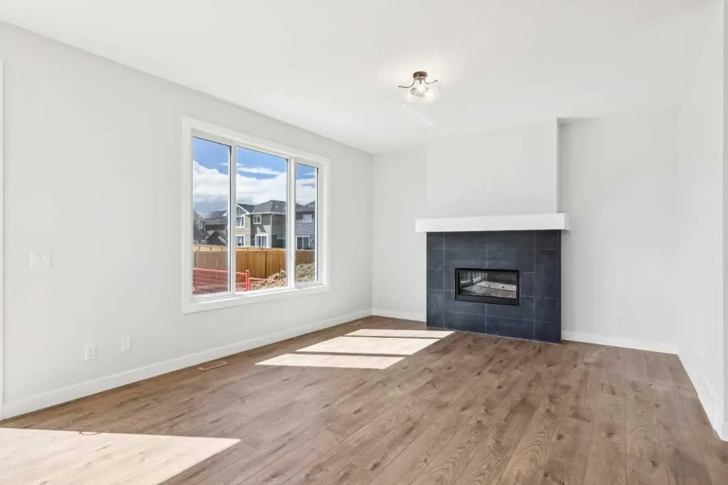 35 Creekside Rise SW Calgary AB T2X5V9