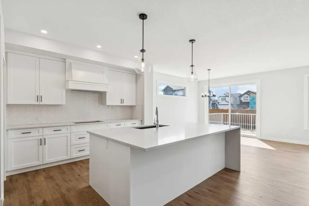 35 Creekside Rise SW Calgary AB T2X5V9
