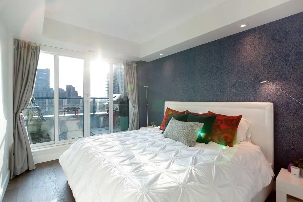 205 Riverfront Avenue SW Calgary AB T2P 5K4