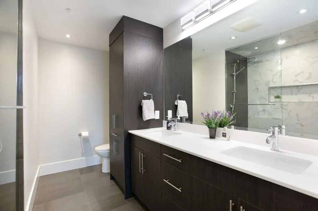 205 Riverfront Avenue SW Calgary AB T2P 5K4