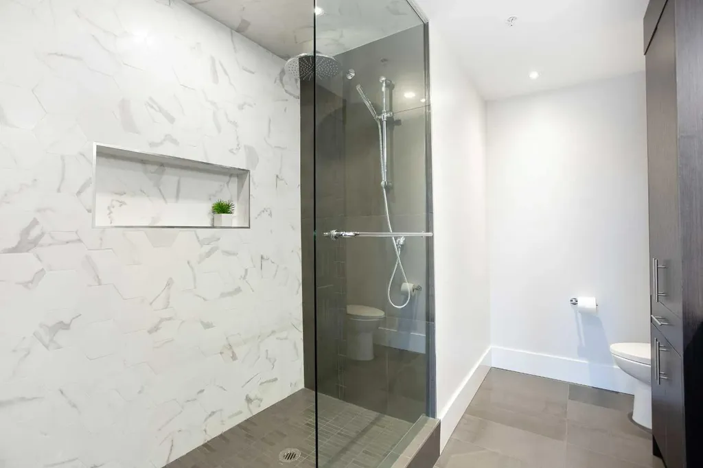 205 Riverfront Avenue SW Calgary AB T2P 5K4
