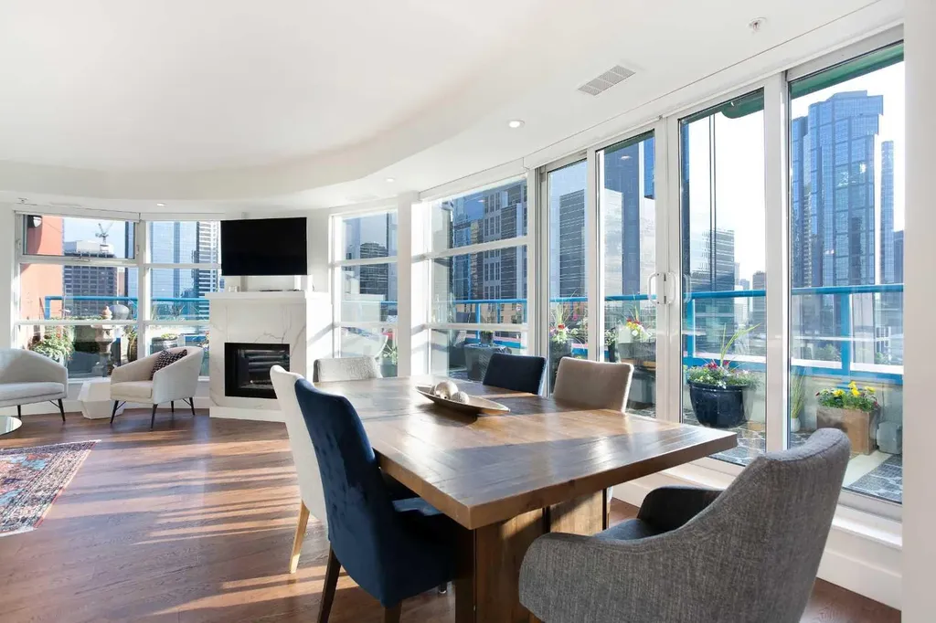 205 Riverfront Avenue SW Calgary AB T2P 5K4
