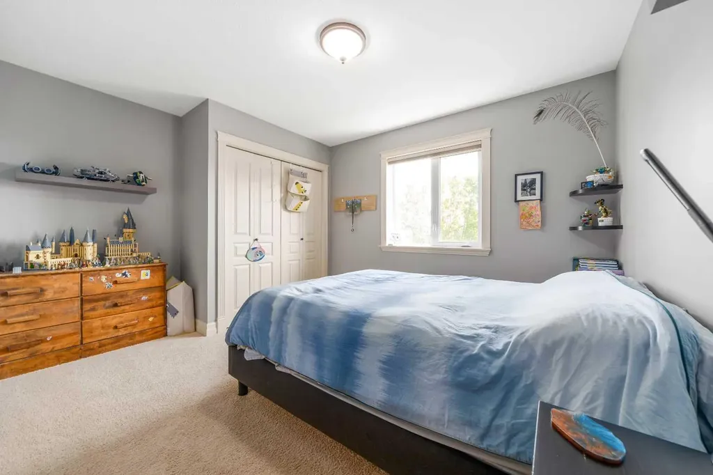 9 Cottonwood Close SW Medicine Hat AB T1B4R5