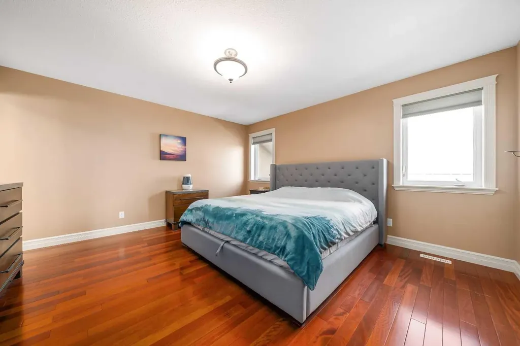 9 Cottonwood Close SW Medicine Hat AB T1B4R5