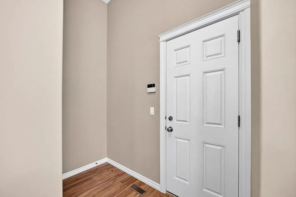 100 Coopers Common SW Airdrie AB T4B 3C7