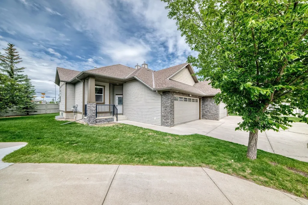 100 Coopers Common SW Airdrie AB T4B 3C7