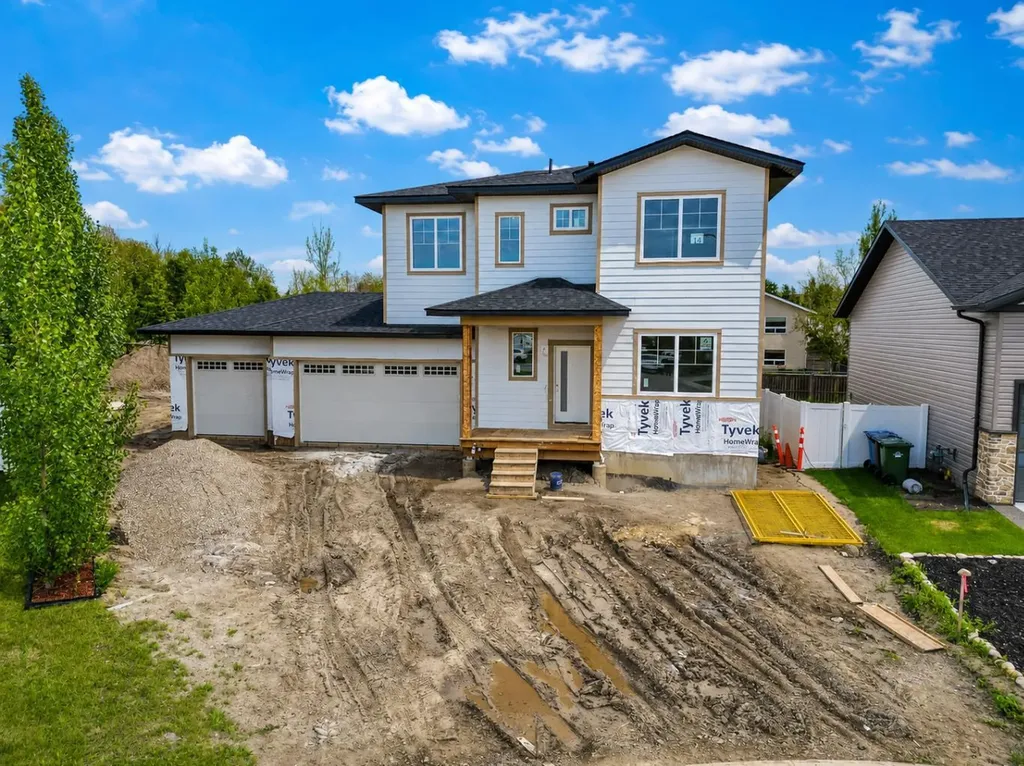 14 Napoleon Meadows Way Innisfail AB T4G 0N6