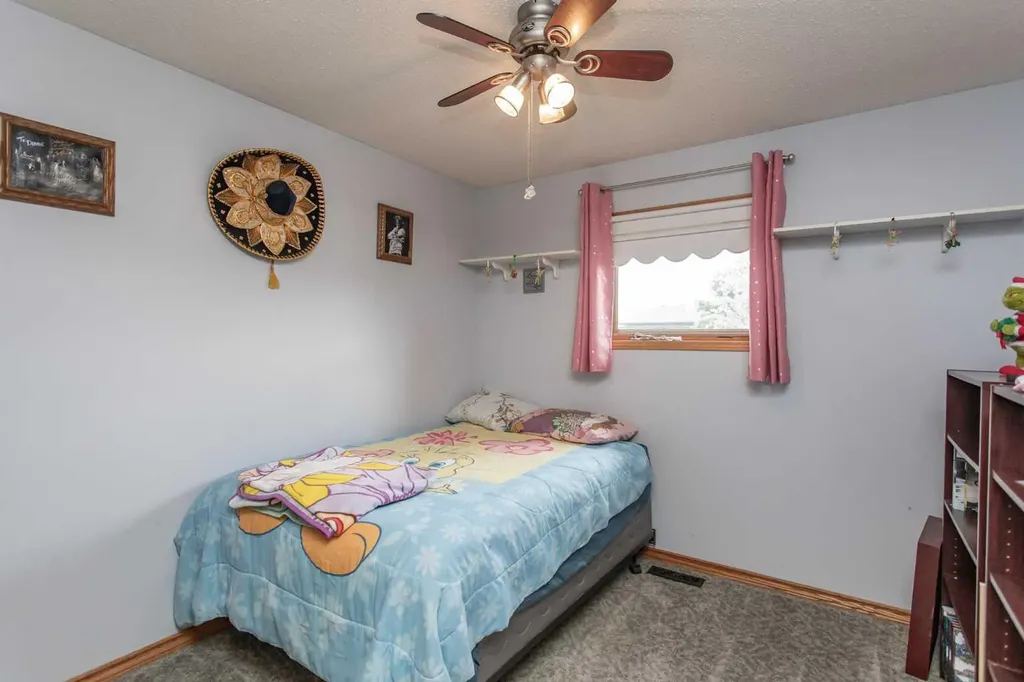 153 Westview Crescent Blackfalds AB T0M 0J0