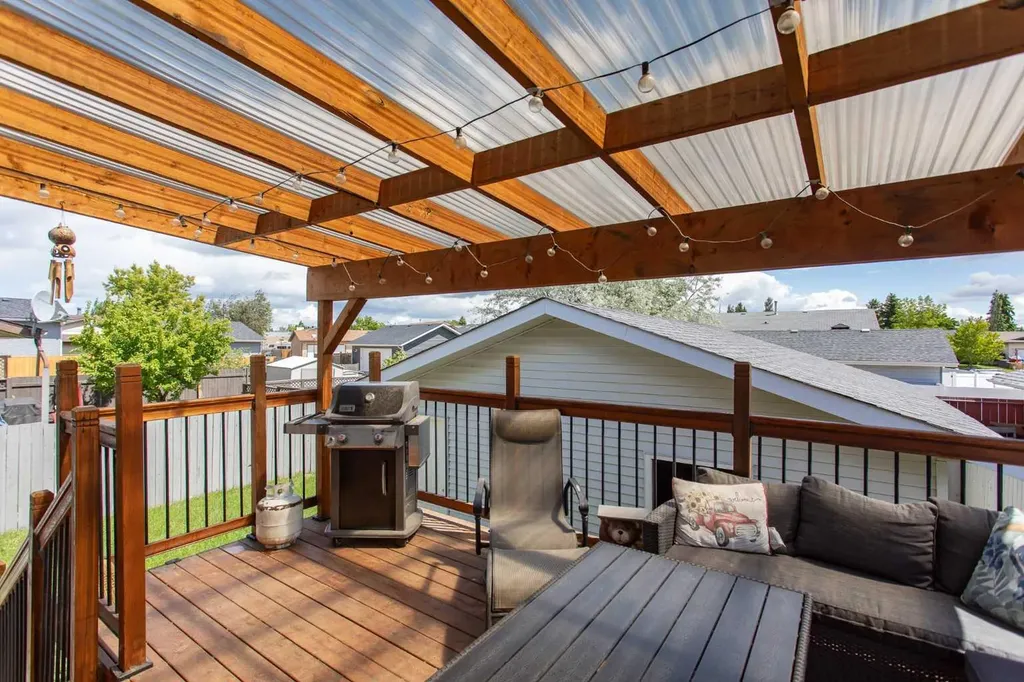 153 Westview Crescent Blackfalds AB T0M 0J0