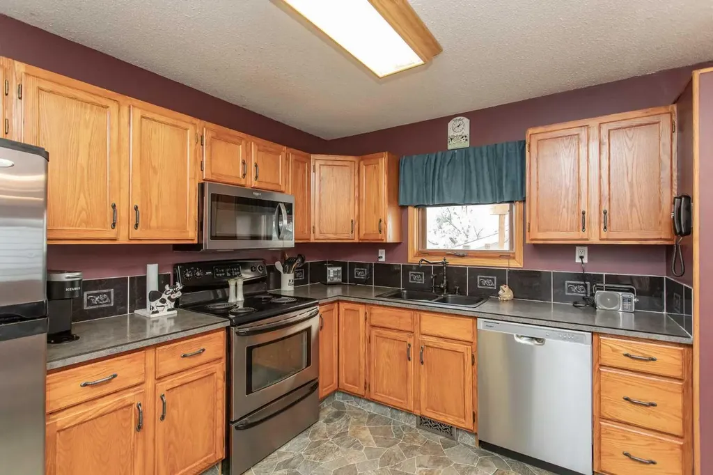 153 Westview Crescent Blackfalds AB T0M 0J0