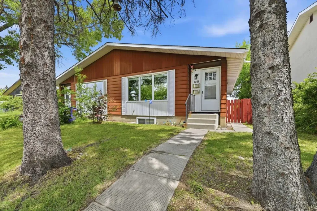 6208 37 Street SW Calgary AB T3E 5M8