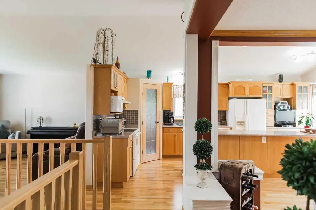 9125 129 Avenue Grande Prairie AB T8X 1R5