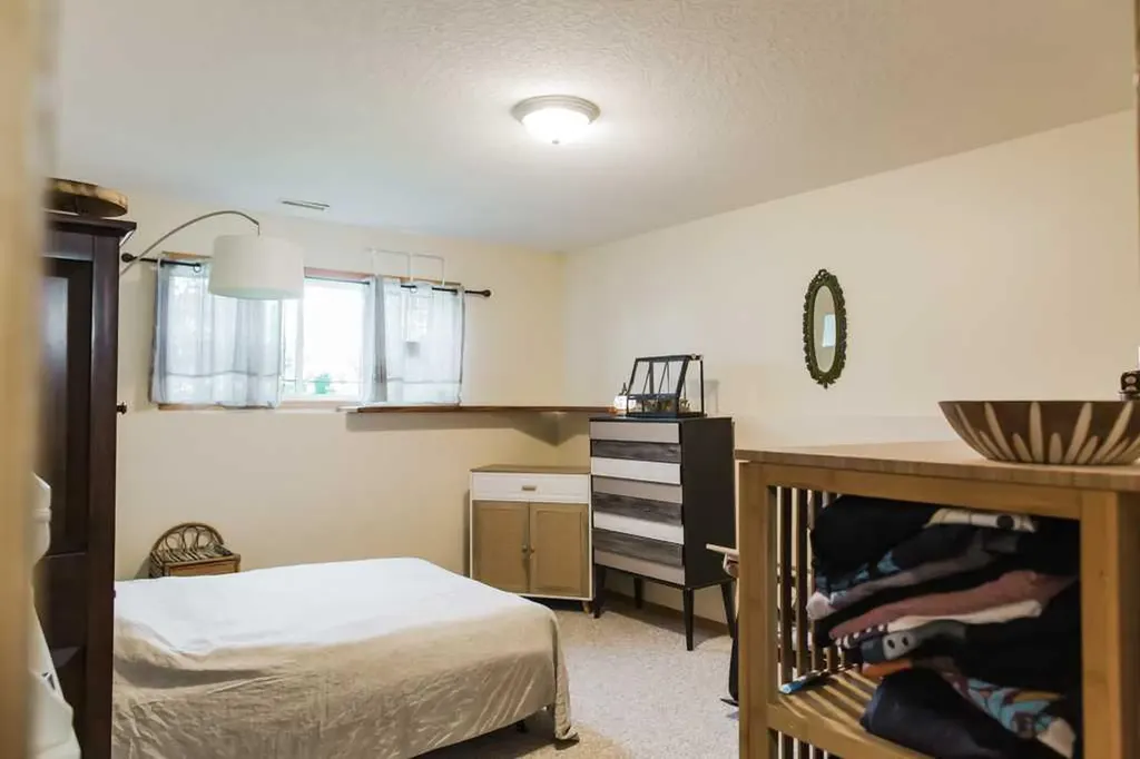 9125 129 Avenue Grande Prairie AB T8X 1R5