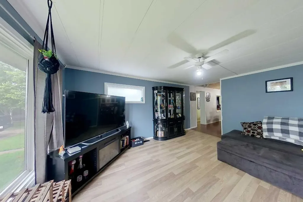 404 6 Avenue NW Slave Lake AB T0G 2A1