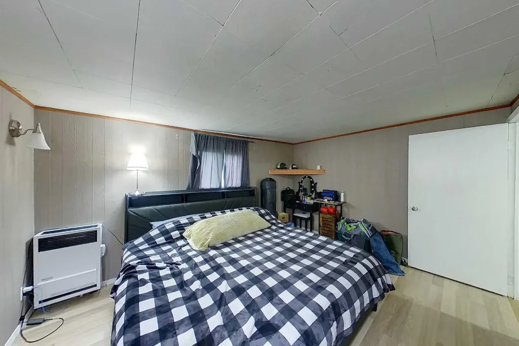 404 6 Avenue NW Slave Lake AB T0G 2A1