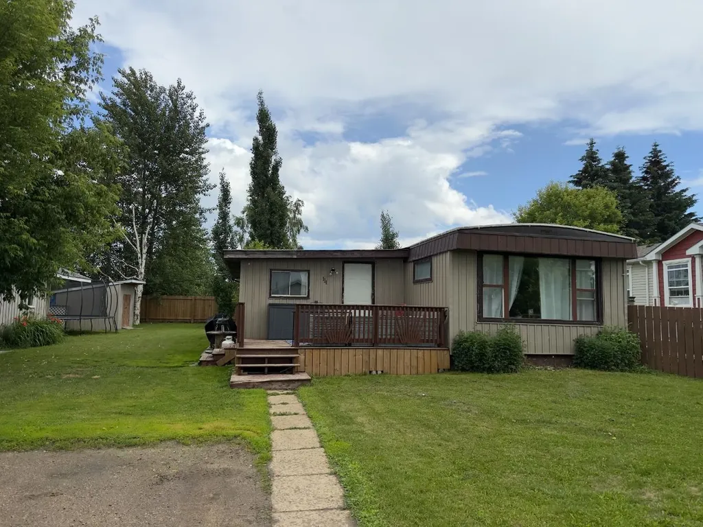 404 6 Avenue NW Slave Lake AB T0G 2A1
