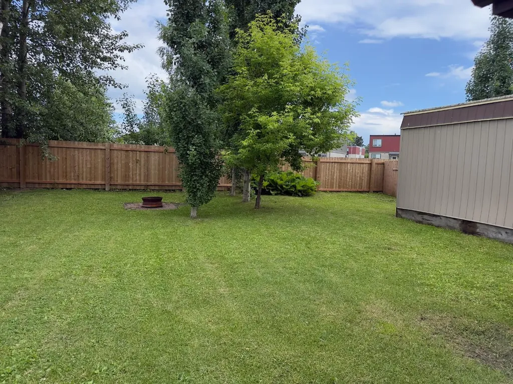 404 6 Avenue NW Slave Lake AB T0G 2A1
