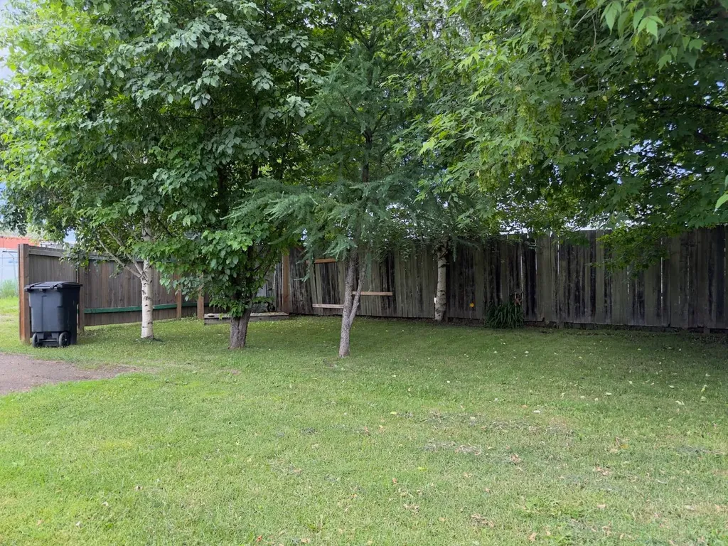 404 6 Avenue NW Slave Lake AB T0G 2A1