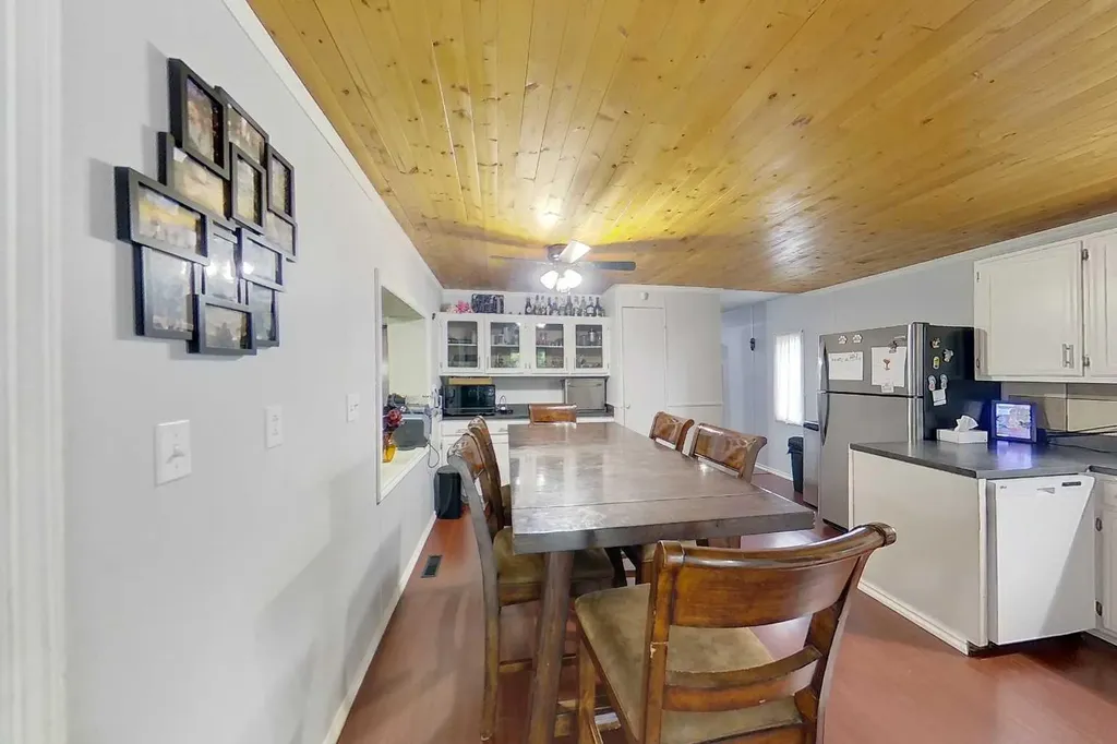 404 6 Avenue NW Slave Lake AB T0G 2A1