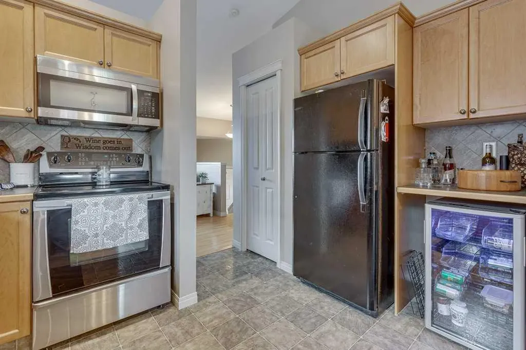39 Isaacson Crescent Red Deer AB T4R3N1