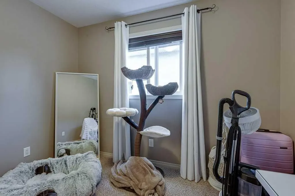 39 Isaacson Crescent Red Deer AB T4R3N1