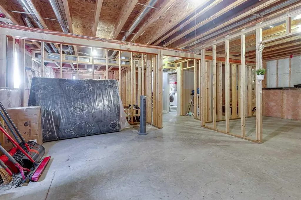 39 Isaacson Crescent Red Deer AB T4R3N1