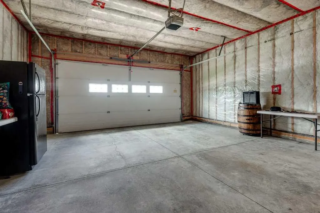 39 Isaacson Crescent Red Deer AB T4R3N1