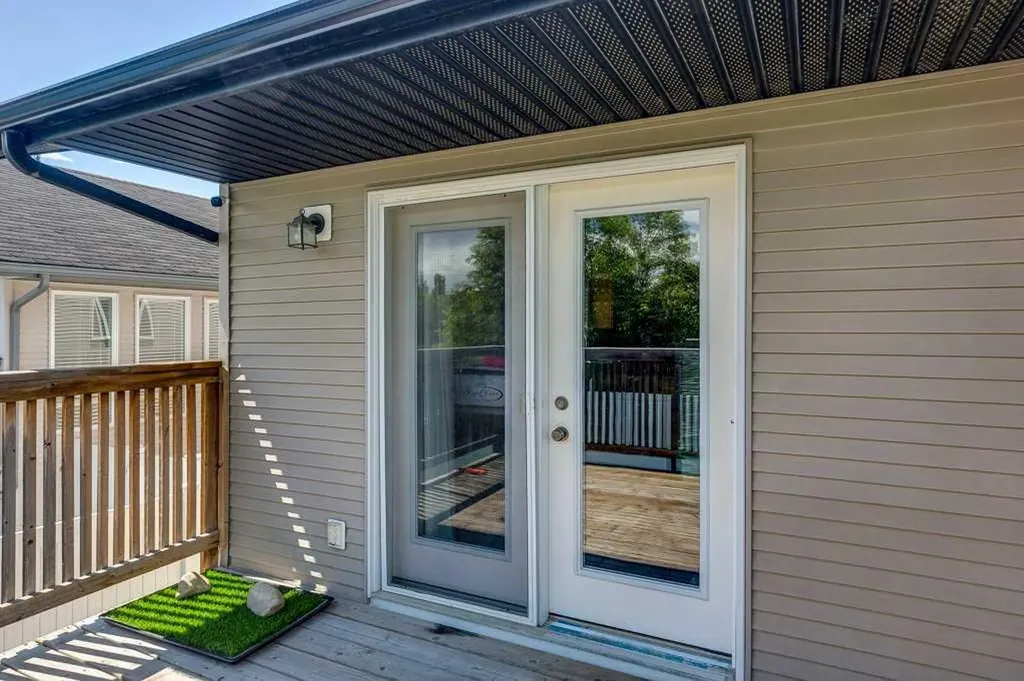 39 Isaacson Crescent Red Deer AB T4R3N1