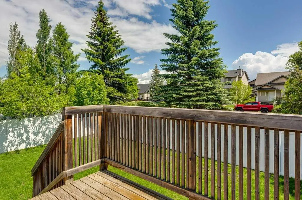 39 Isaacson Crescent Red Deer AB T4R3N1