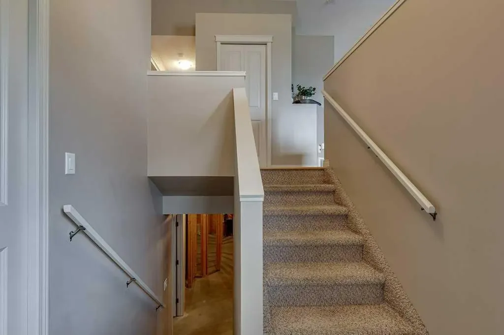 39 Isaacson Crescent Red Deer AB T4R3N1