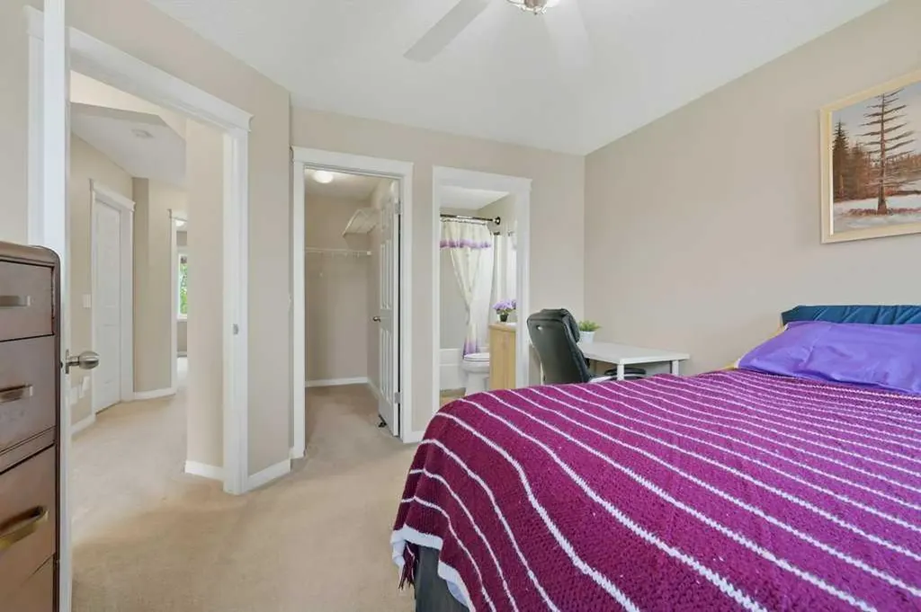 358 Prestwick Circle SE Calgary AB T2Z 4P4