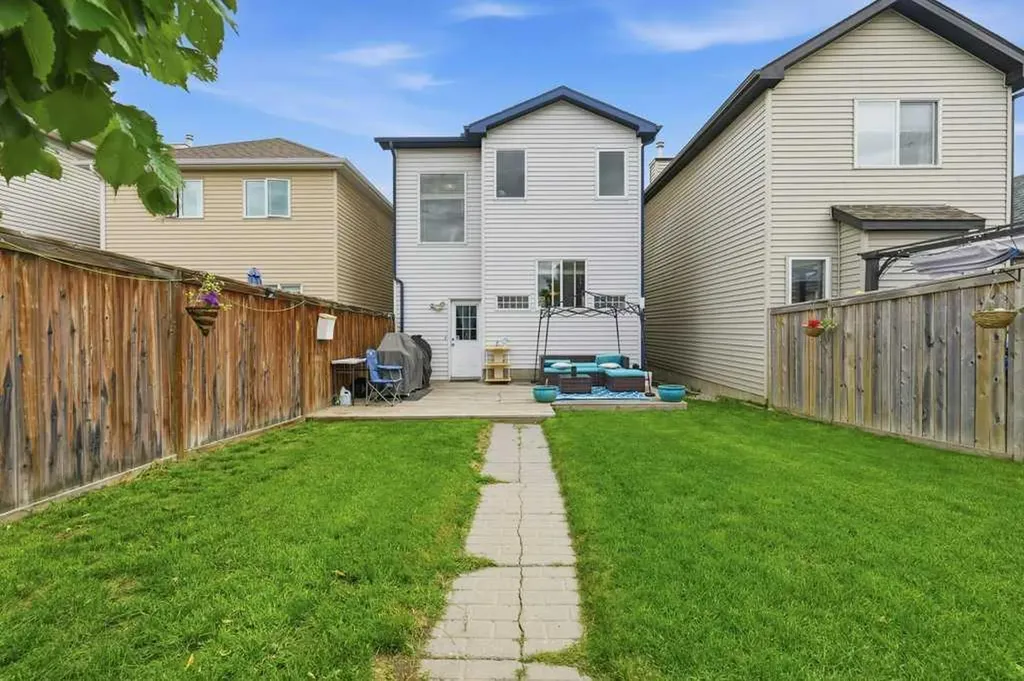 358 Prestwick Circle SE Calgary AB T2Z 4P4