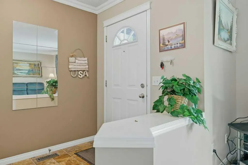 358 Prestwick Circle SE Calgary AB T2Z 4P4