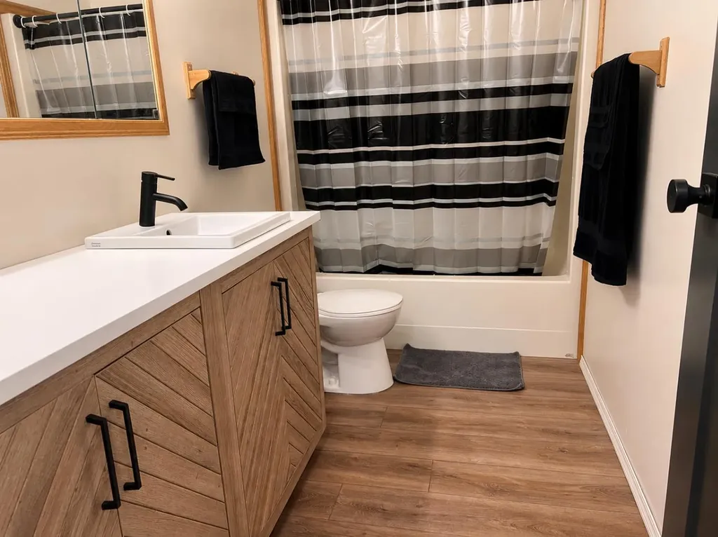 1114 6 Avenue W Beaverlodge AB T0H 0C0