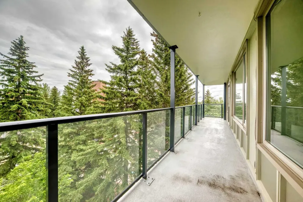 3339 Rideau Place SW Calgary AB T2S 1Z5