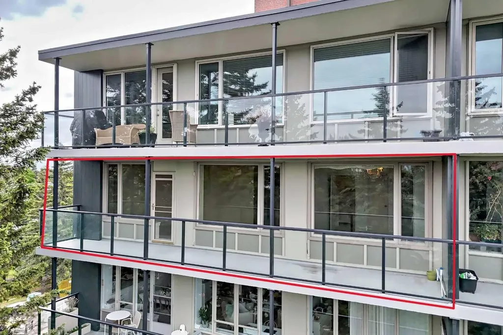 3339 Rideau Place SW Calgary AB T2S 1Z5