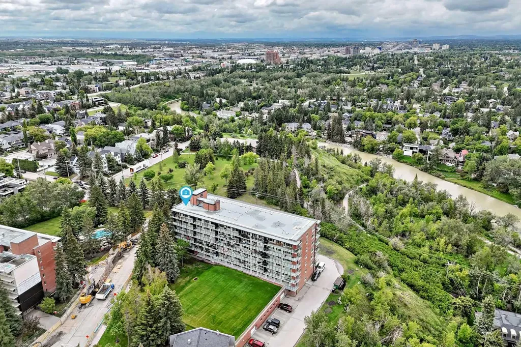 3339 Rideau Place SW Calgary AB T2S 1Z5