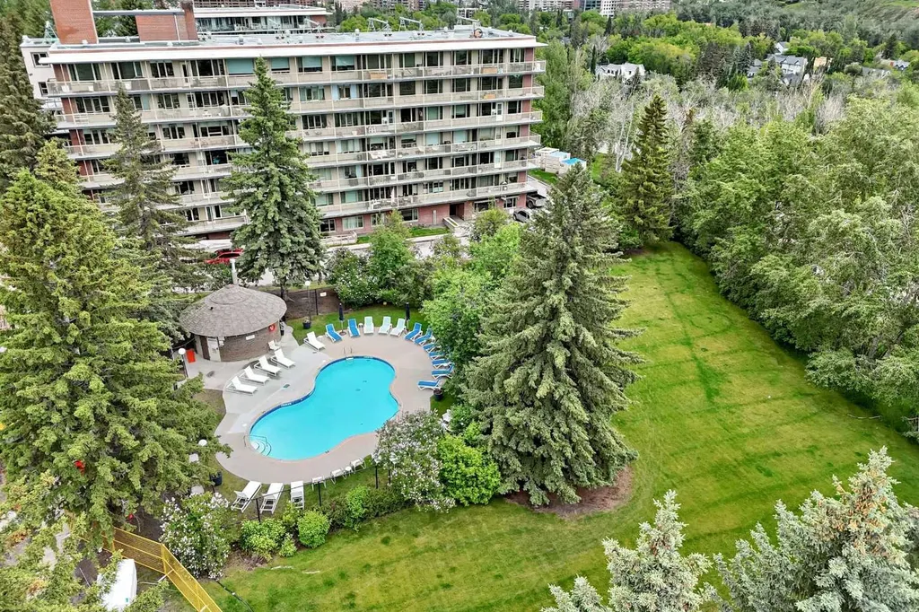 3339 Rideau Place SW Calgary AB T2S 1Z5