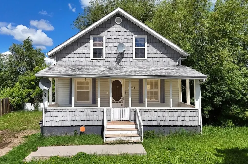 4904 58th Avenue High Prairie AB T0G 1E0