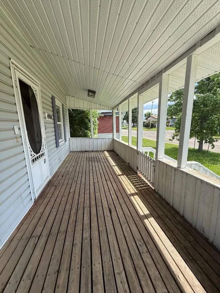 4904 58th Avenue High Prairie AB T0G 1E0