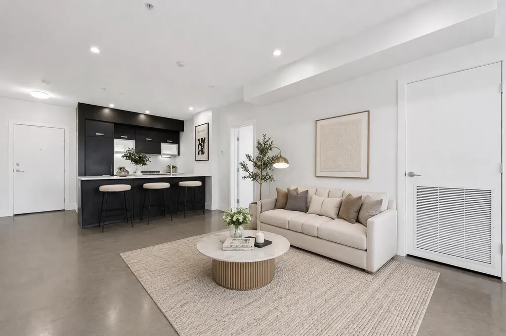 2505 17 Avenue SW Calgary AB T3E 7V3