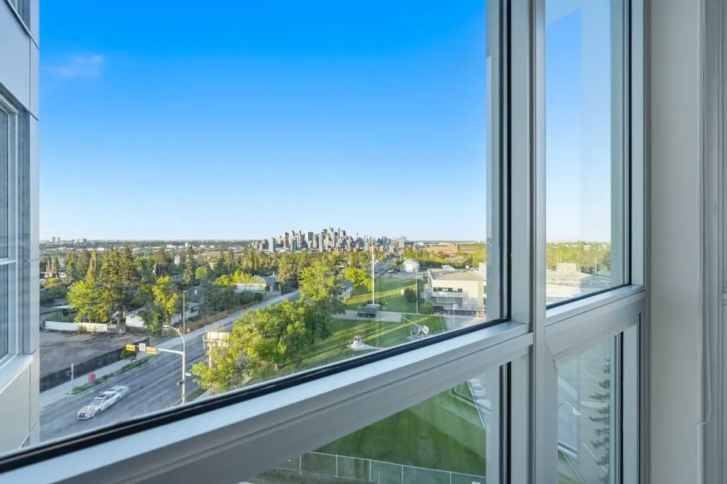 2505 17 Avenue SW Calgary AB T3E 7V3
