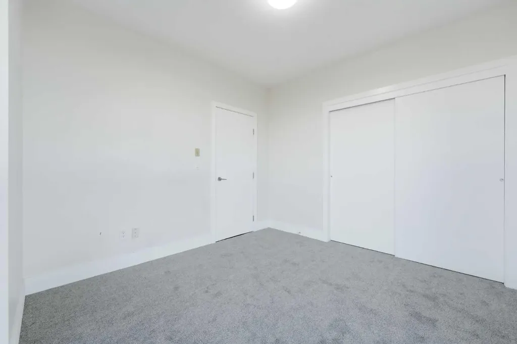 2505 17 Avenue SW Calgary AB T3E 7V3