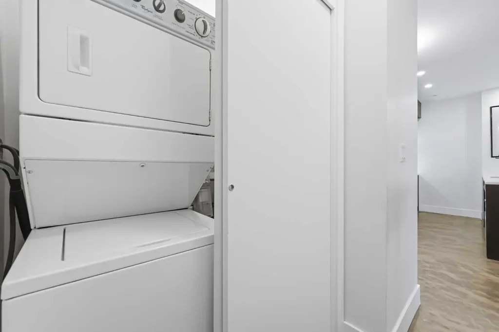 2505 17 Avenue SW Calgary AB T3E 7V3