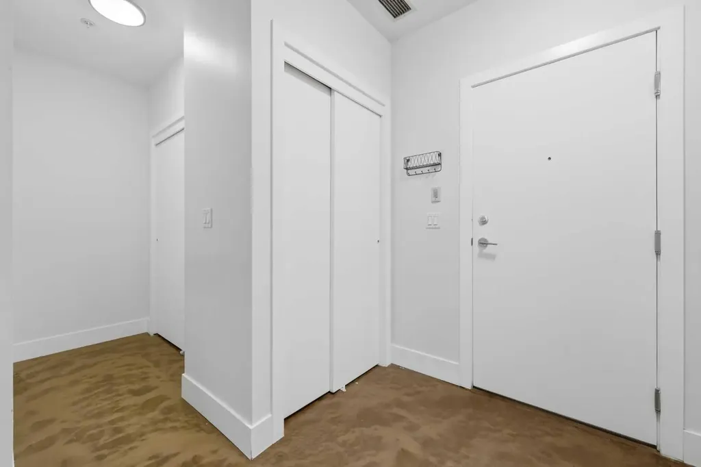 2505 17 Avenue SW Calgary AB T3E 7V3