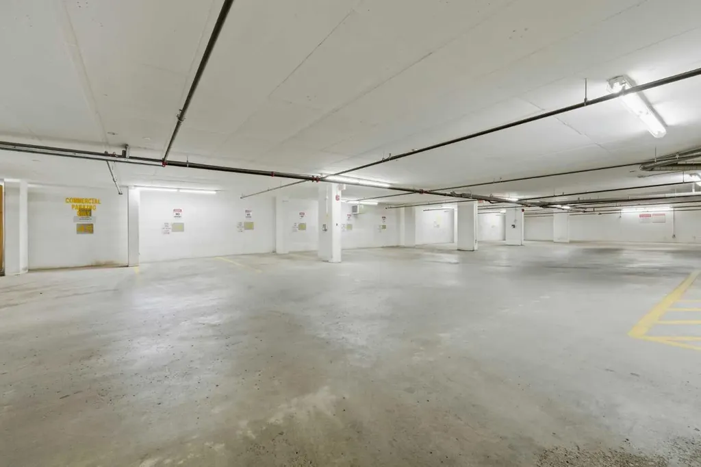2505 17 Avenue SW Calgary AB T3E 7V3
