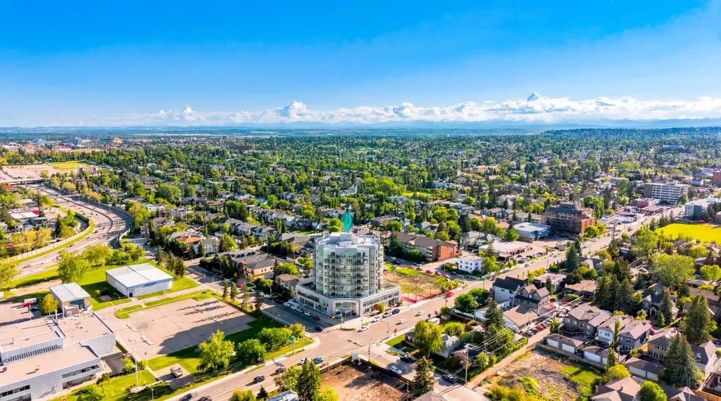 2505 17 Avenue SW Calgary AB T3E 7V3