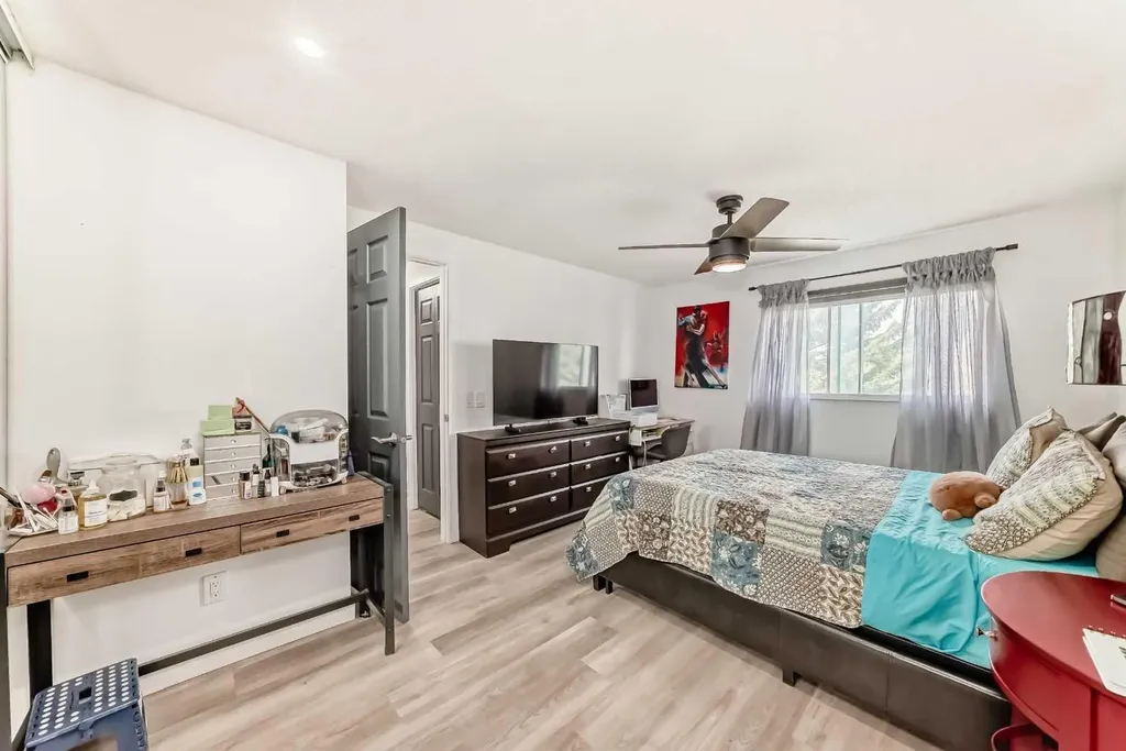 1155 Falconridge Drive NE Calgary AB T3J1E1