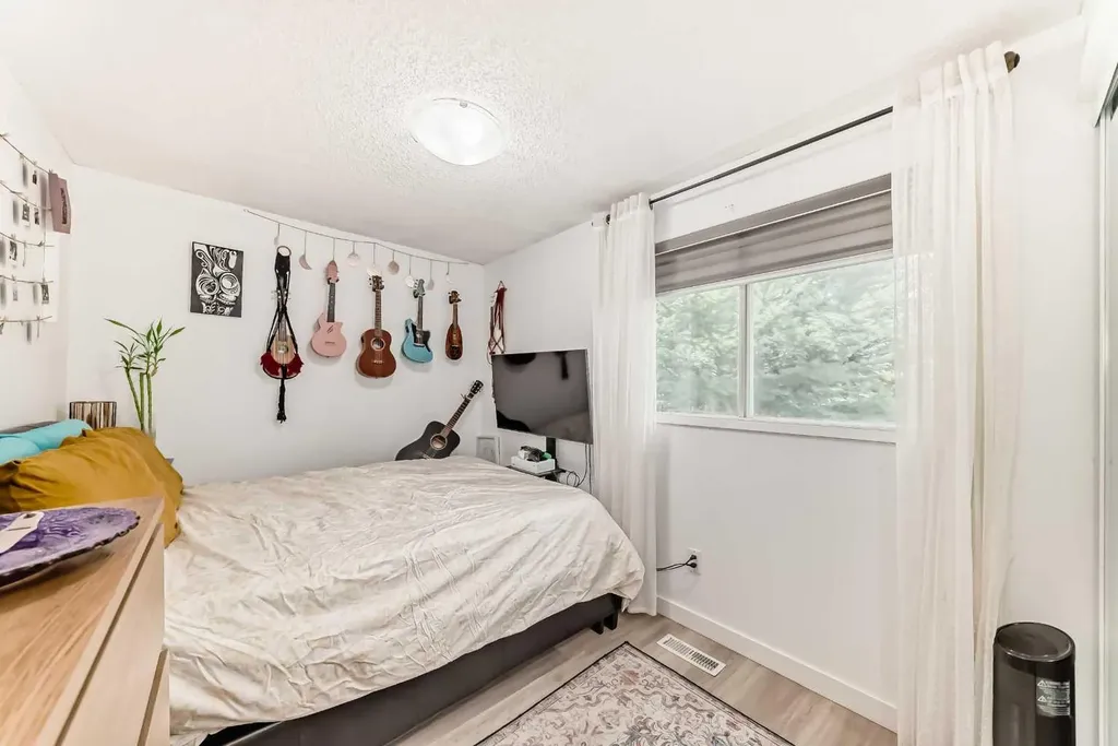 1155 Falconridge Drive NE Calgary AB T3J1E1